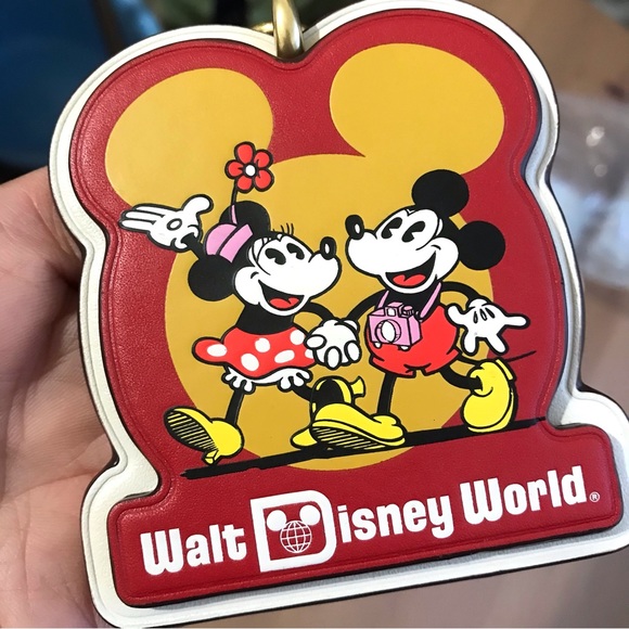 🐭 Disney X Coach Touring Mickey Mouse Bag Charm - Picture 3 of 7